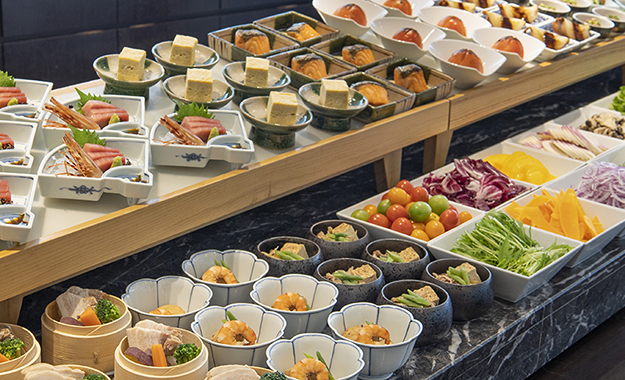 Start your day in a modern and expansive space