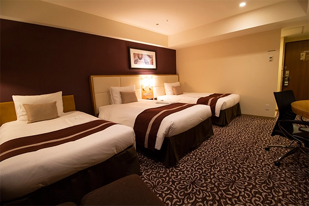 Triple Room