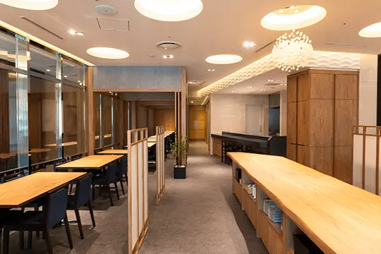 「ホリデーブランチ」価格・営業時間改定ならびに名称変更のお知らせ